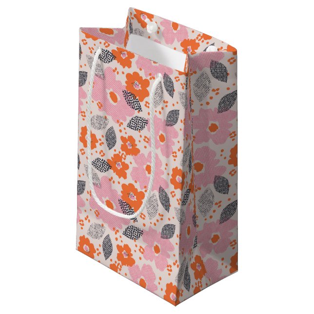 Cute Retro Floral Pattern Small Gift Bag (Front Angled)