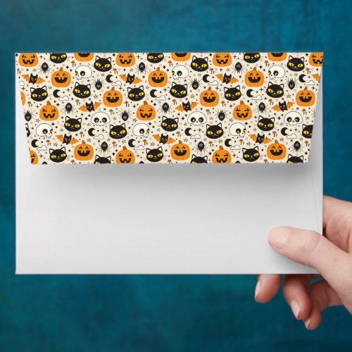 Cute Retro Halloween Pattern Envelope