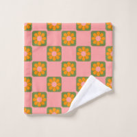 Retro Checkerboard Bath Towels