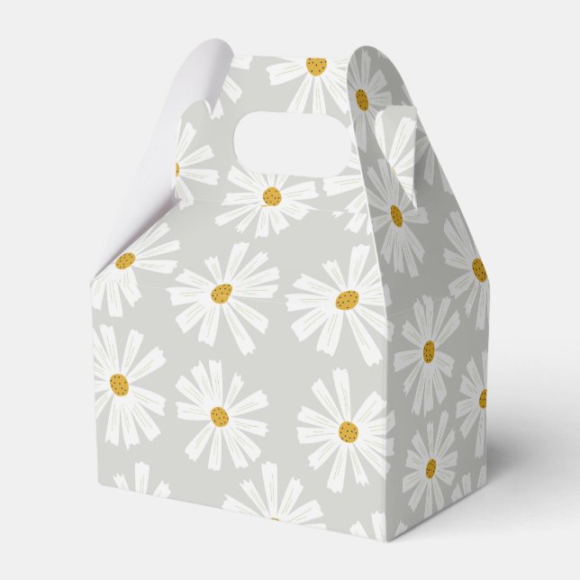 Cute Scandi Daisy Favor Boxes (Front Side)