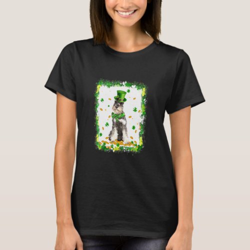 Cute Schnauzer Dog St Patricks Day Irish Shamrock  T_Shirt