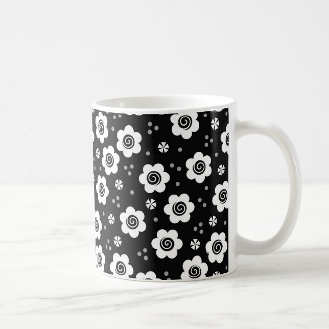 Cute Simple Retro Black White Daisy Swirls Pattern Coffee Mug (Right)