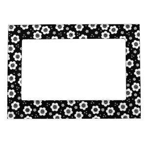 Cute Simple Retro Black White Daisy Swirls Pattern Magnetic Frame