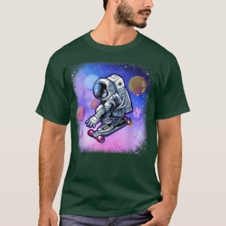Cute Skateboarding Astronaut In Space Skateboarder T-Shirt