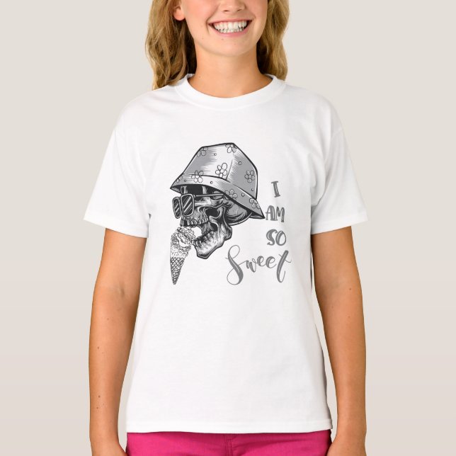 Cute Skull  T-Shirt (Front)