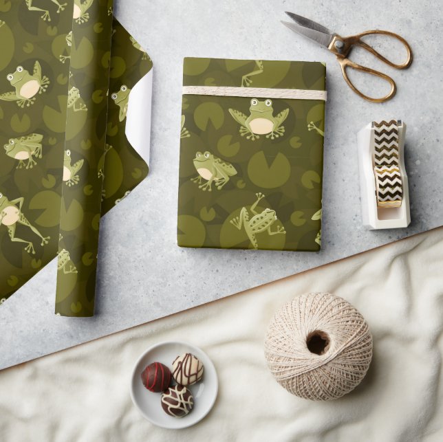 Cute Smiling Frog Wrapping Paper (Crafts)