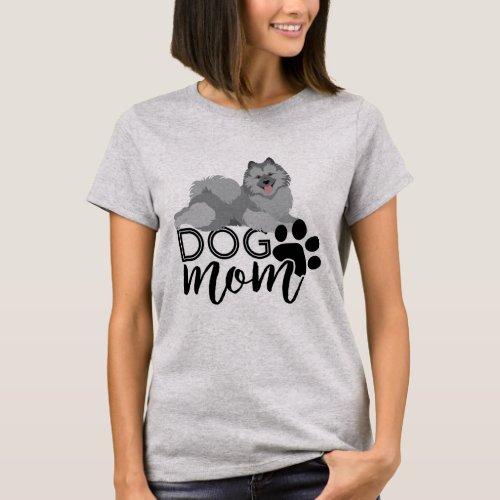Cute Smiling Keeshond Dog Mom Graphic T_Shirt