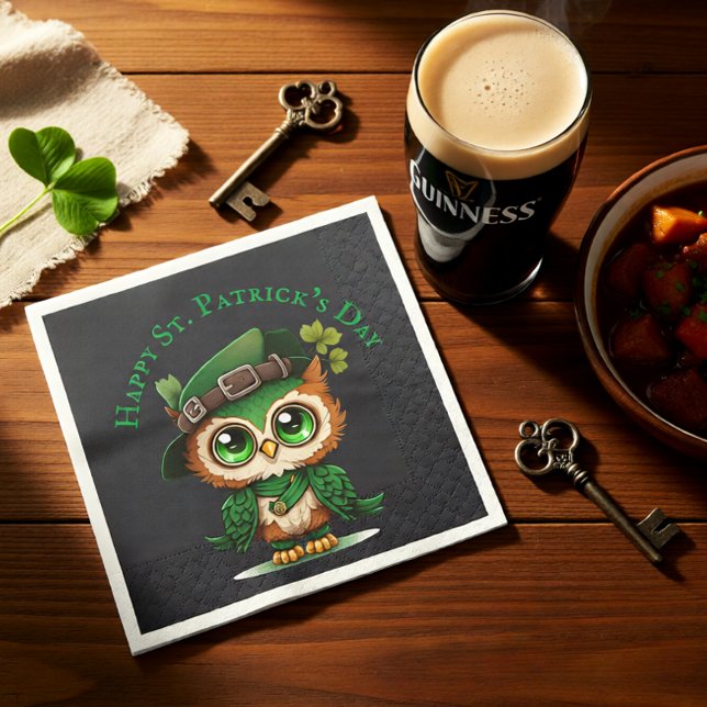 Cute St. Patrick’s Day Owl Irish Green Holiday Napkins (Cute St. Patrick’s Day Owl Irish Green Holiday Napkins)