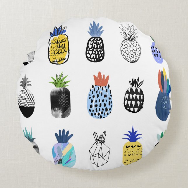 Cute textured pineapples, vintage collection. round pillow (Front)