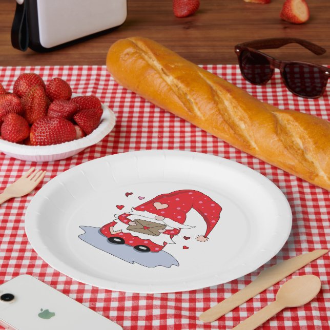 Cute Valentine's Day Gnome Paper Plates (Picnic)