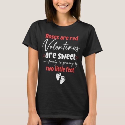 Cute Valentines day pregnancy announcement 2024 T_Shirt