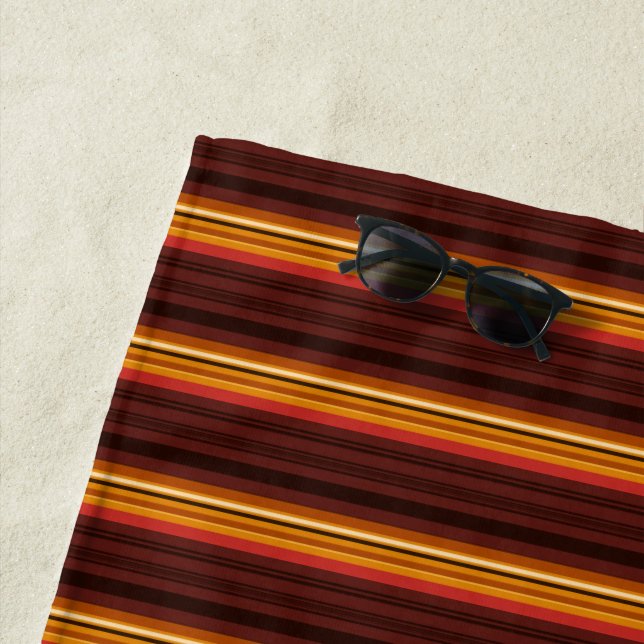 Cute vintage stripes beach towel (In Situ)