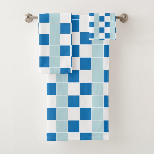 Cute White Blue Checkerboard Bath Towel Set (Insitu)