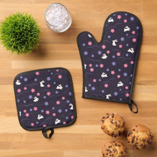 Cute White Bunny Rabbits and Flowers Pattern Oven Mitt  Pot Holder Set