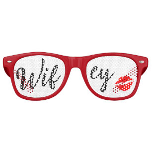 CUTE! 😎 Wifey Sunglasses – Fun Kiss Lips Lens
