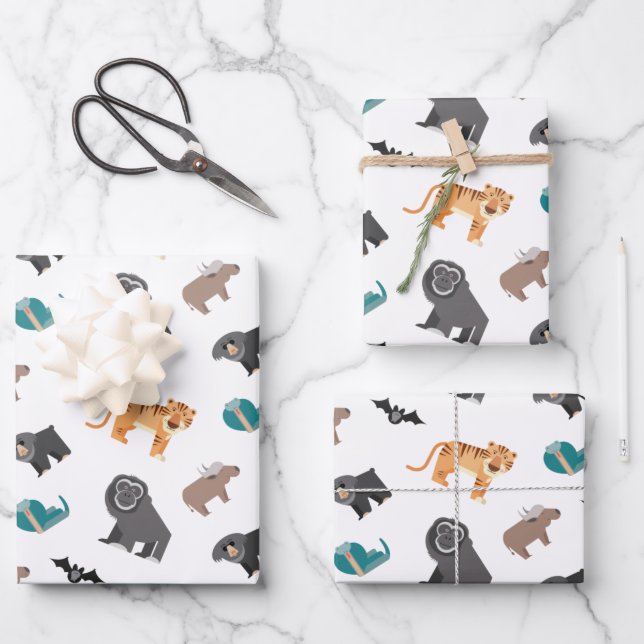 Cute Wild Animals Pattern Wrapping Paper Sheets (Front)