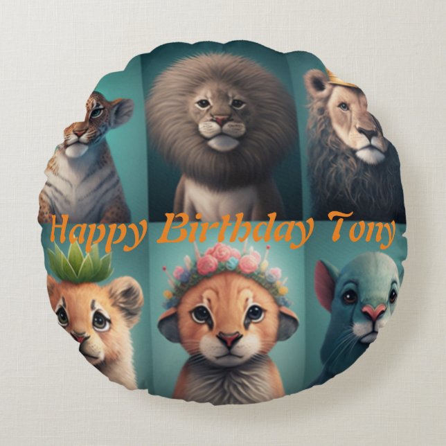 Cute wild animals wearing crowns blue  round pillow (Front)