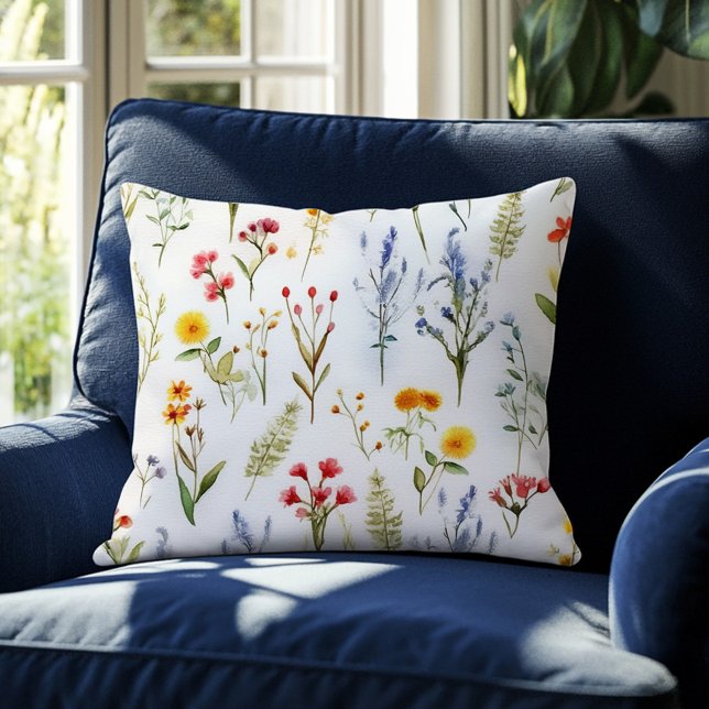 Cute Wildflower Watercolor Botanical Summer Throw Pillow (Cute Wildflower Watercolor Botanical Summer Throw Pillow)