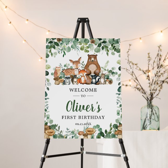 Cute Woodland Animals Greenery Birthday Welcome Foam Board (In Situ (Stand))
