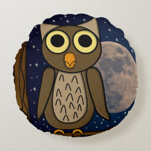 Cute Woodland Bird Artwork Round Pillow