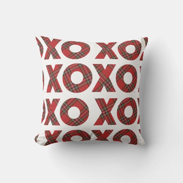 Cute XOXO Red Plaid Christmas Pattern Outdoor Pillow (Front)