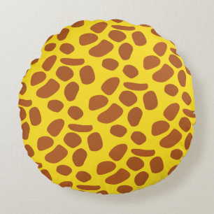 Cute yellow giraffe skin seamless pattern round pillow