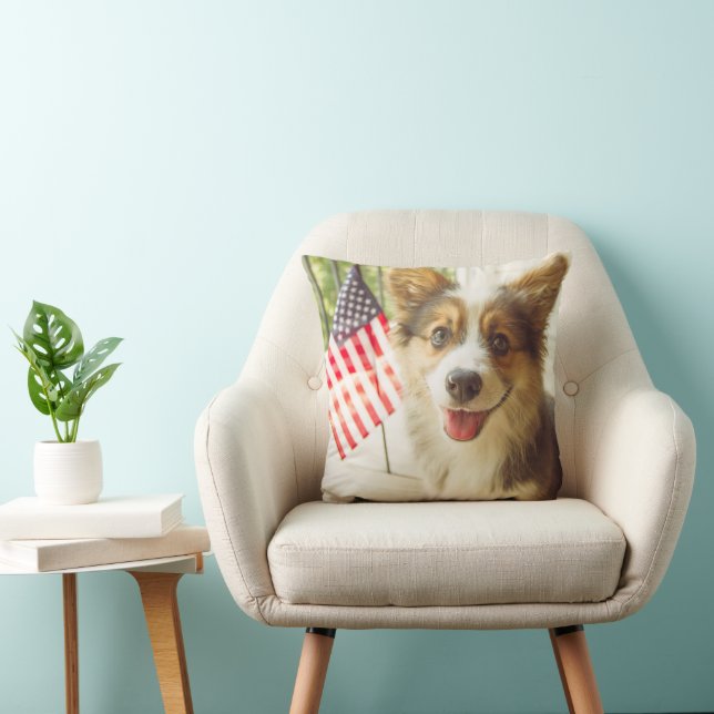 Cutest Baby Animals | American Flag Corgi Throw Pillow (Chair)