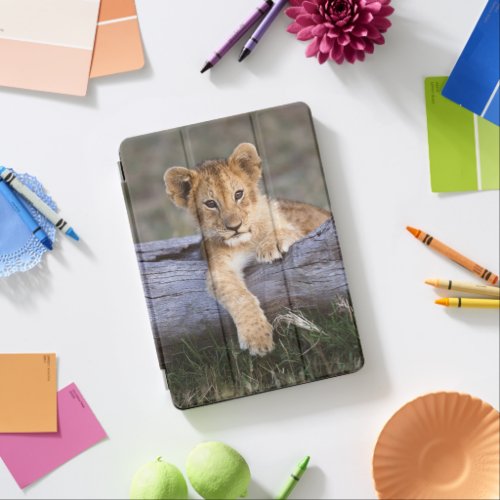 Cutest Baby Animals  Cute Lion Cub iPad Air Cover