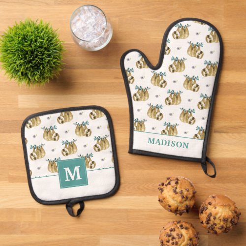 Cutie Pie Watercolor Sloth Pattern Oven Mitt  Pot Holder Set