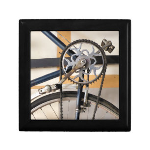 CYCLE GIFT BOX