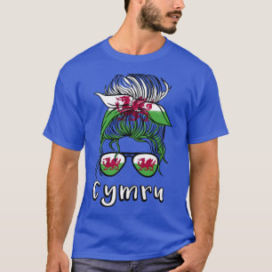 Cymru Wales Girl football World Cup Welsh flag T-Shirt
