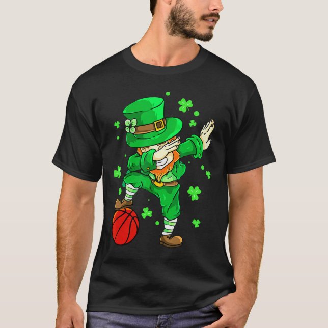 Dabbing Leprechaun St Patricks Day Boys Men Bysket T-Shirt (Front)