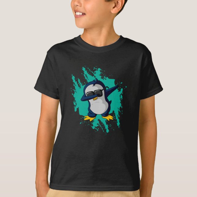 Dabbing Pinguin Dab Cold Ice Funny Gift Idea Cool T-Shirt (Front)