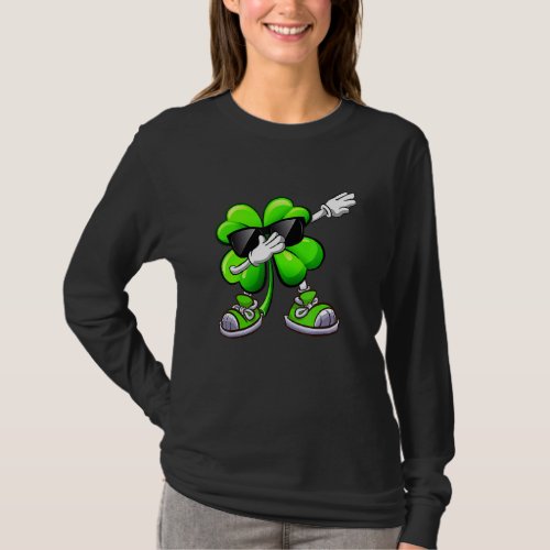 Dabbing Shamrock St Patricks Day Funny Boys Girls T_Shirt