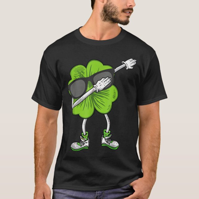 Dabbing Shamrock St Patrick's Day Funny Irish Boys T-Shirt (Front)