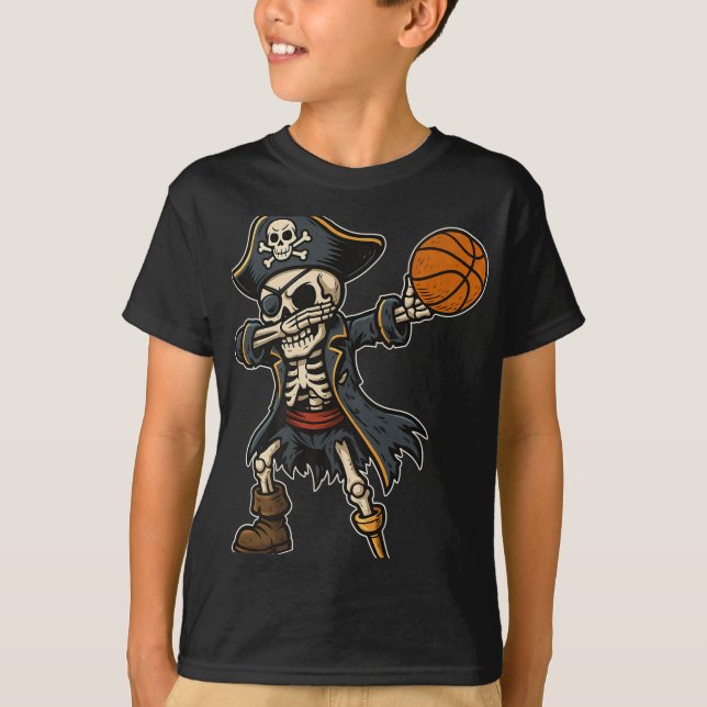 Dabbing Skeleton Pirate Basketball Halloween Pirat T-Shirt (Front)