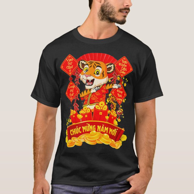 Dabbing Tiger Vietnamese Tet 2022 Chuc Mung Nam Mo T-Shirt (Front)