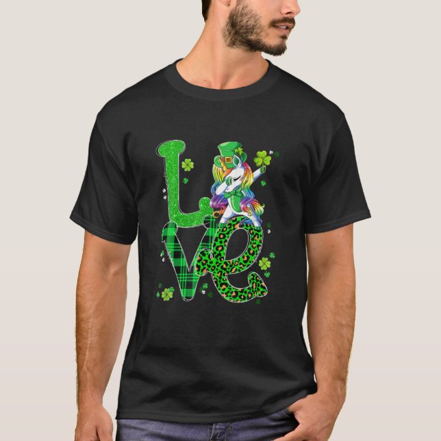 Dabbing Unicorn LOVE Shamrock Funny St Patrick's D T-Shirt (Front)