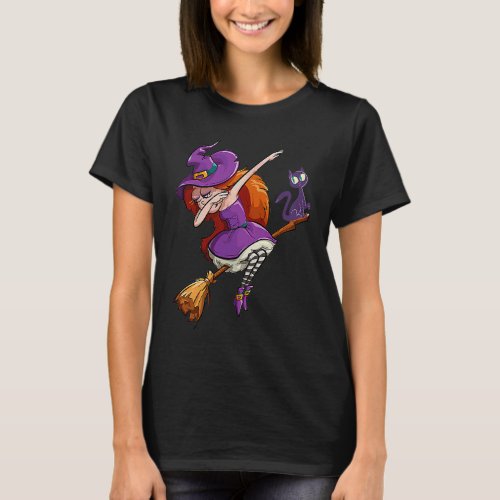 Dabbing witch with a cat Halloween costume women T_Shirt