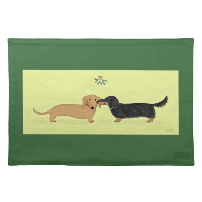 Dachshund Mistletoe Kiss - Wiener Dog Christmas Cloth Placemat (Front)