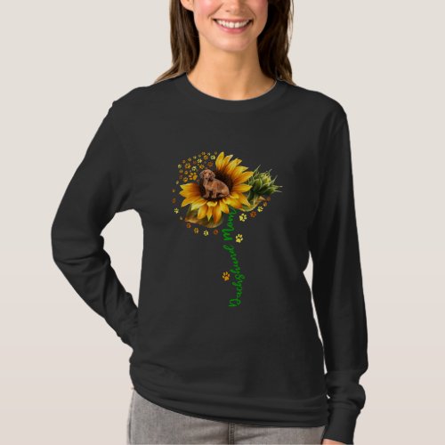Dachshund Mom Funny Dachshund On Sunflower Dog Paw T_Shirt