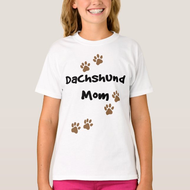 Dachshund Mom T-Shirt (Front)