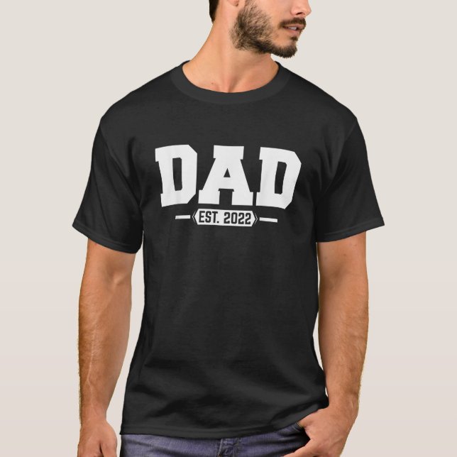 Dad 2022 Dad Established 2022 Mens  T-Shirt (Front)