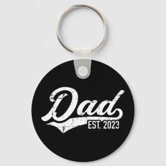 Dad est. 2023 pregnancy announcement keychain