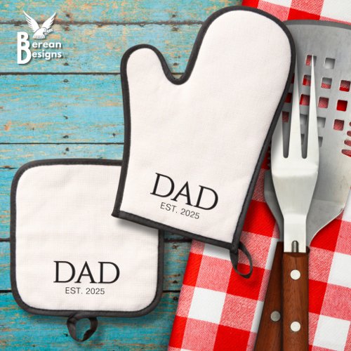 Dad Established Classic Caps Fathers Day BBQ Oven Mitt & Pot Holder Set