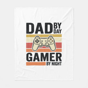 Dad Gamer Vintage Controller T-Shirt Design_1 Fleece Blanket