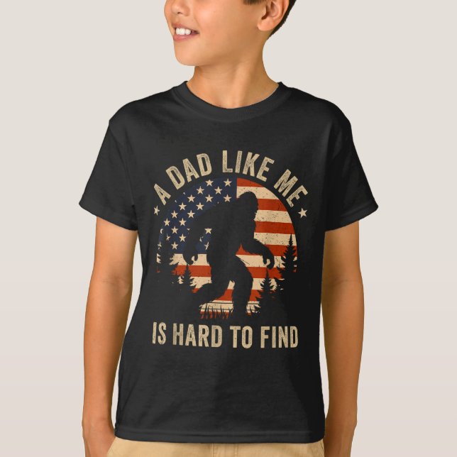 Dad Like Me Is Hard To Find Bigfoot Usa Flag Funny T-Shirt (Front)