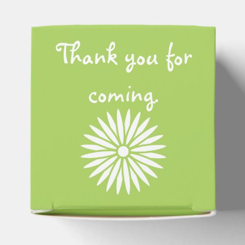 Daisies and Butterflies in Peridot Favor Box