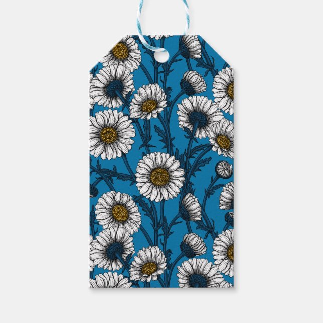 Daisies on blue gift tags (Front)