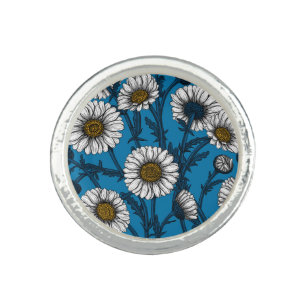 Daisies on blue ring